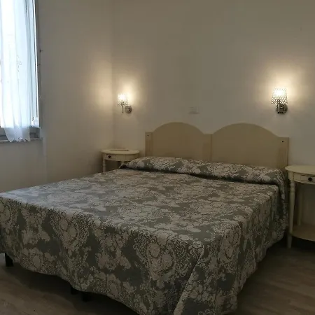La Fonte ホテル 2*